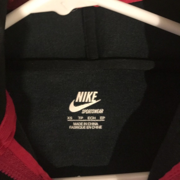 EUC XS Nike ZIP jacket - Picture 2 of 4